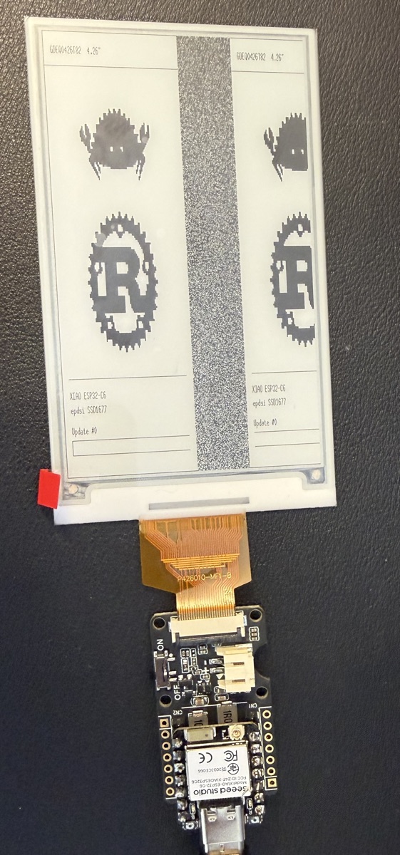 4.26 inch panel showing the frame duplicated side by side with a noise band